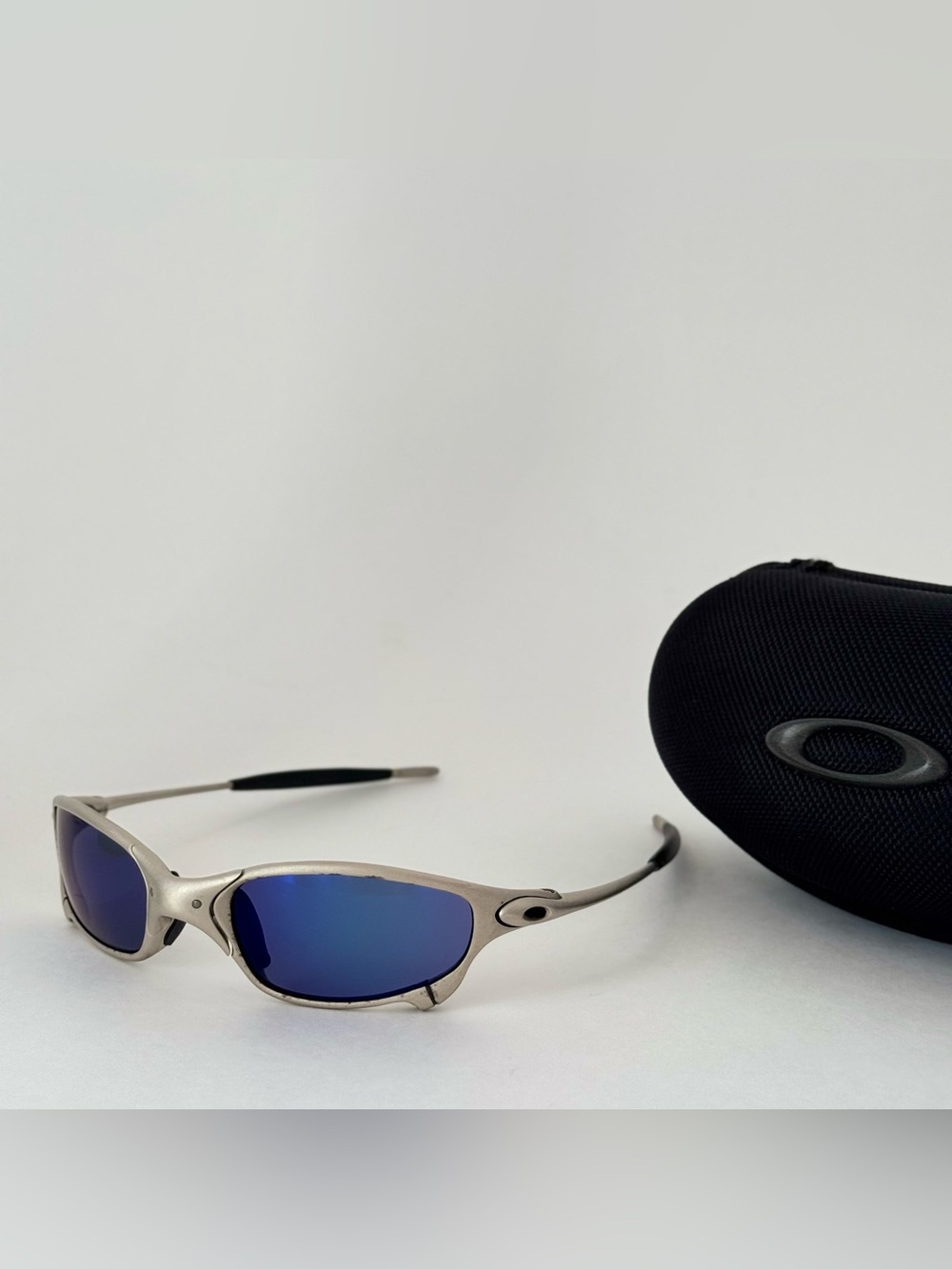 Vintage Oakley Juliet Plasma Sunglasses